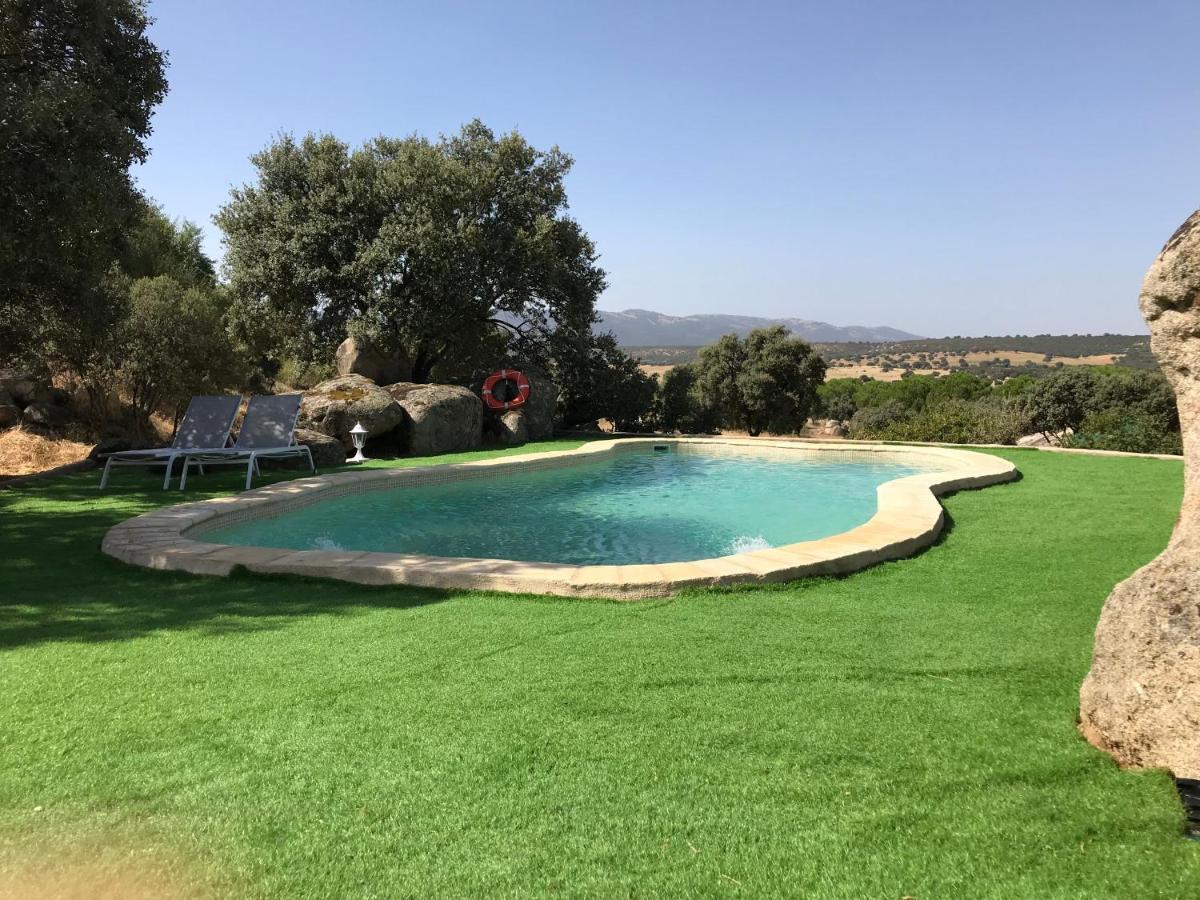 Villa Domo En Montes De Toledo Mazarambroz Exterior foto
